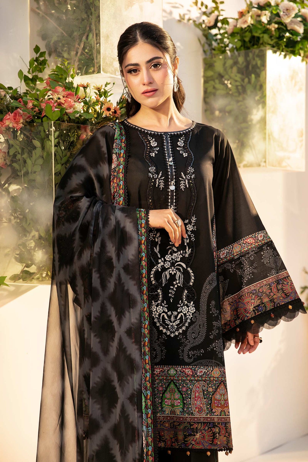 Maria B | M Basic Summer Lawn 25 | MB-CUS25-703A by Maria Faisal - Registered Vendor of : Maria B - type : Ladies Clothes - 100% original wedding dresses
