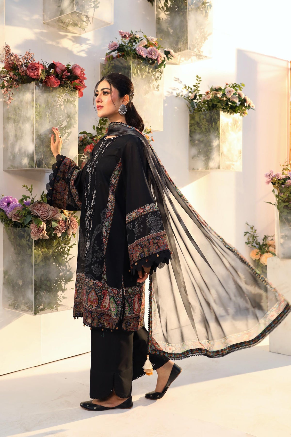 Maria B | M Basic Summer Lawn 25 | MB-CUS25-703A by Maria Faisal - Registered Vendor of : Maria B - type : Ladies Clothes - 100% original wedding dresses