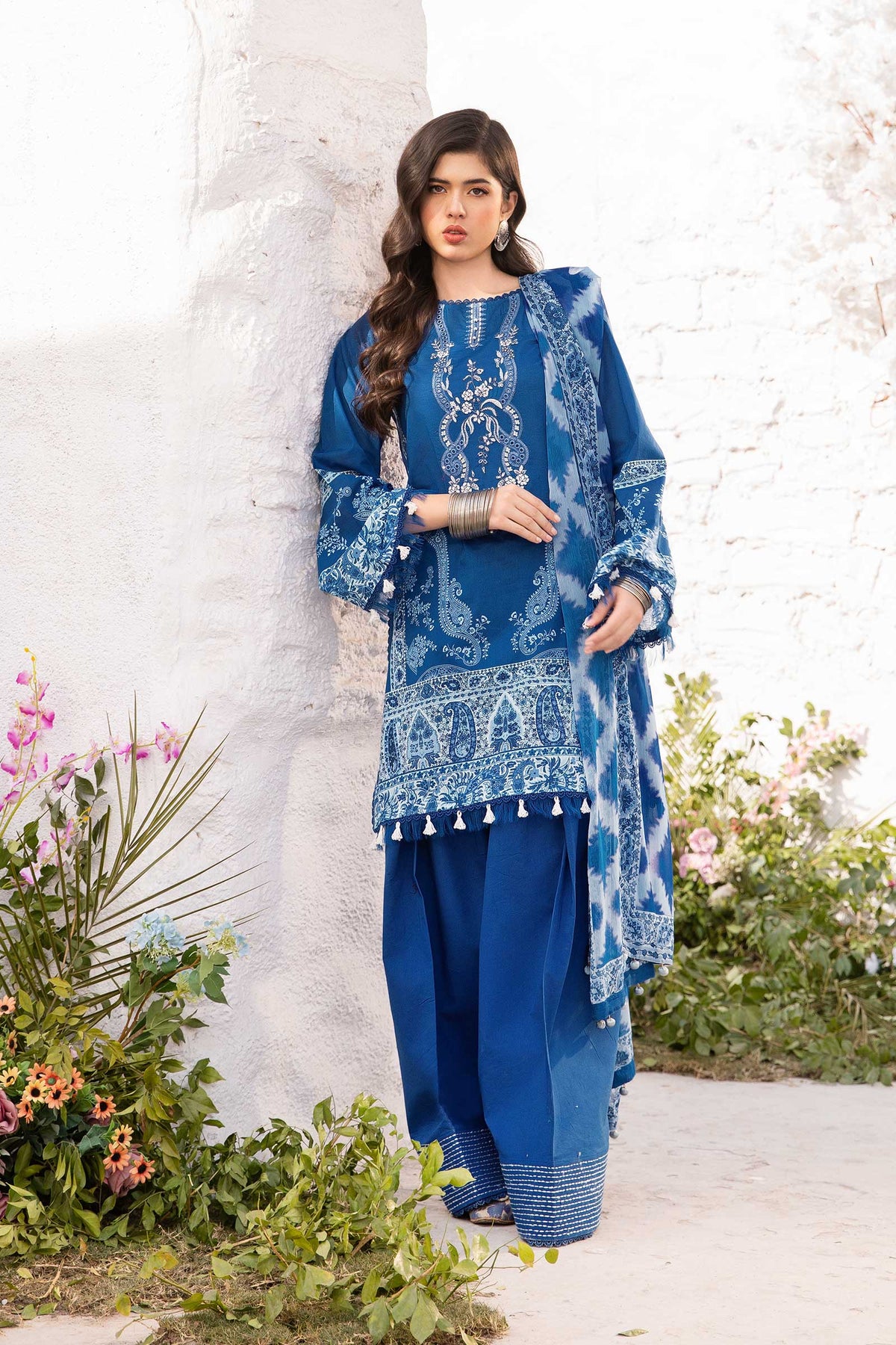 Maria B | M Basic Summer Lawn 25 | MB-CUS25-703B by Maria Faisal - Registered Vendor of : Maria B - type : Ladies Clothes - 100% original wedding dresses