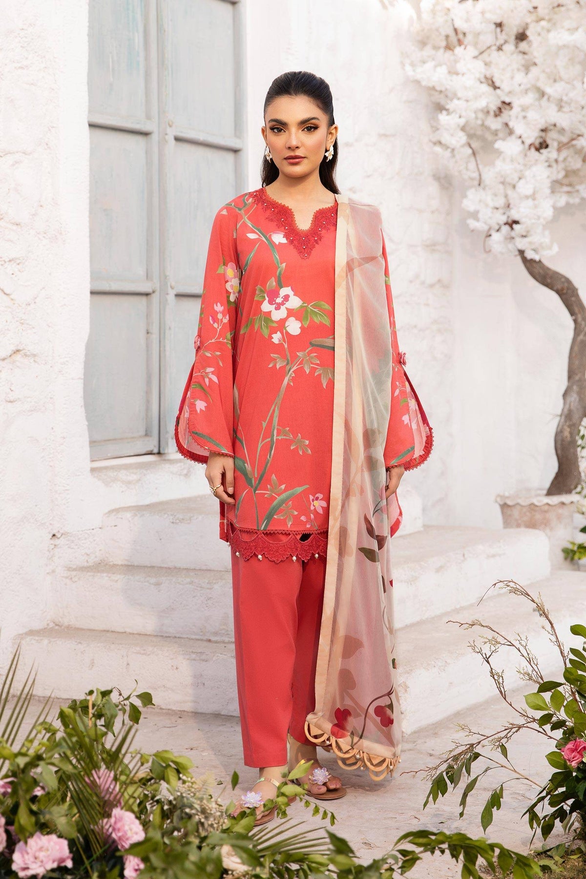 Maria B | M Basic Summer Lawn 25 | MB-CUS25-707B by Maria Faisal - Registered Vendor of : Maria B - type : Ladies Clothes - 100% original wedding dresses