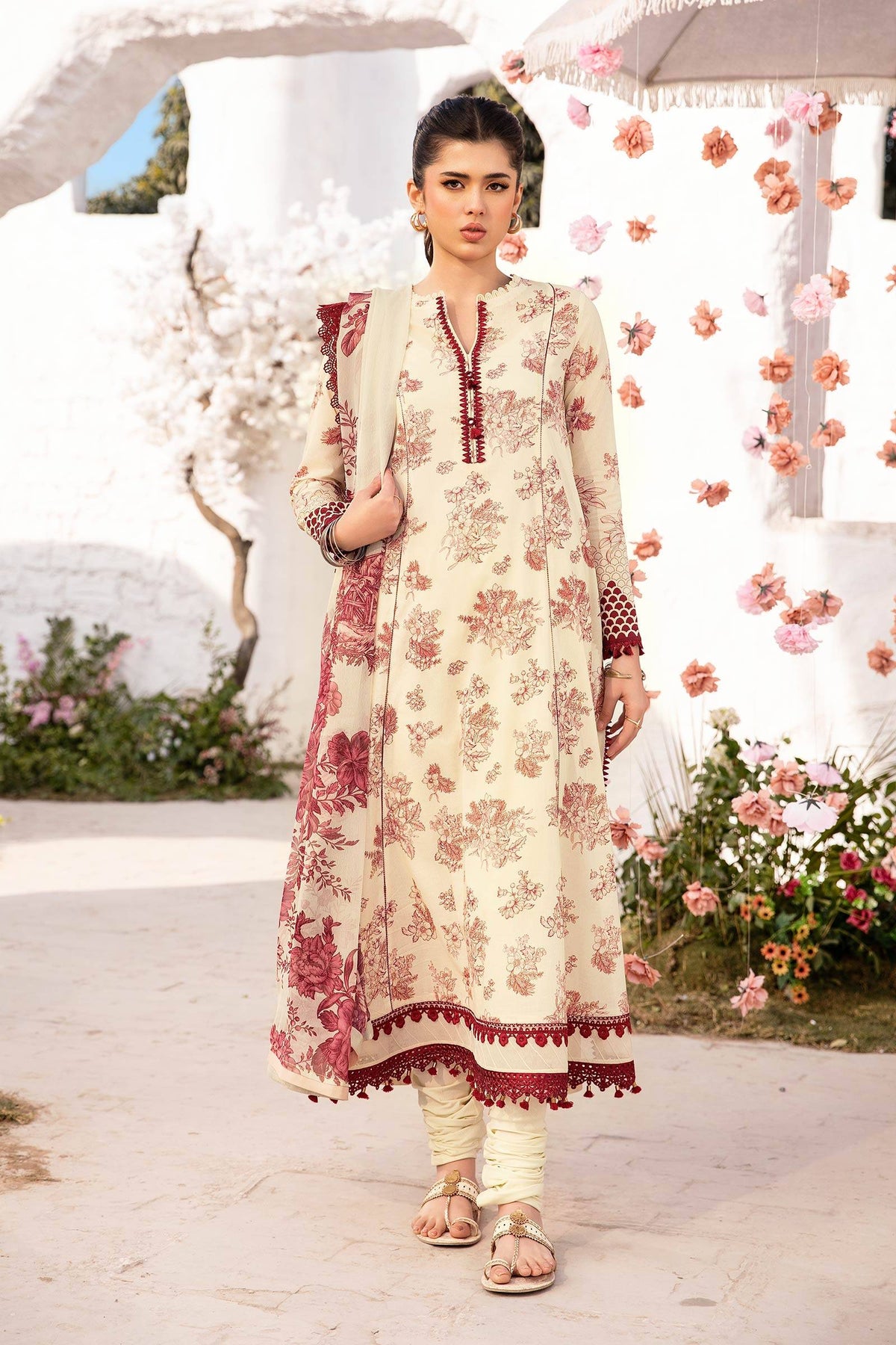 Maria B | M Basic Summer Lawn 25 | MB-CUS25-709A by Maria Faisal - Registered Vendor of : Maria B - type : Ladies Clothes - 100% original wedding dresses