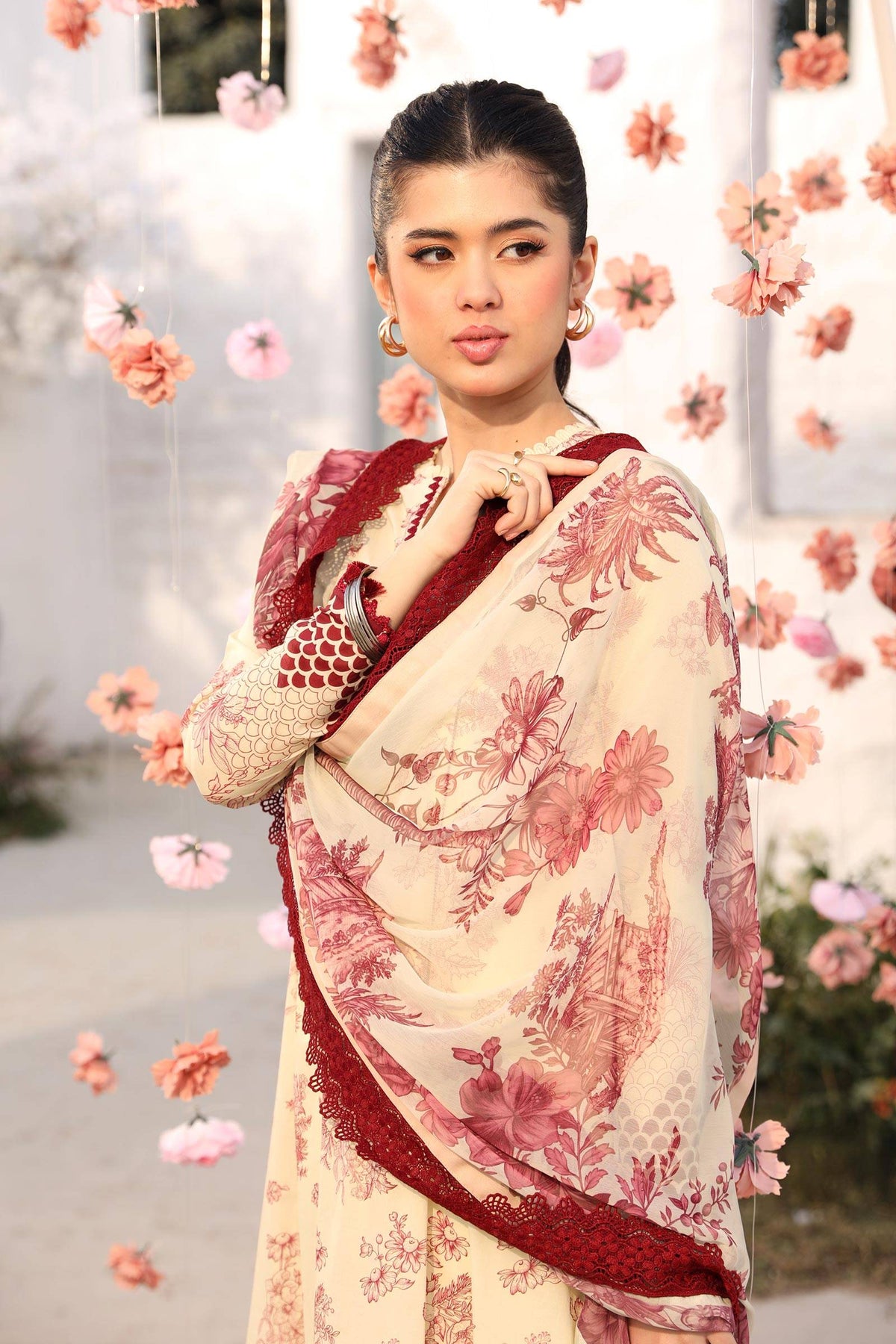 Maria B | M Basic Summer Lawn 25 | MB-CUS25-709A by Maria Faisal - Registered Vendor of : Maria B - type : Ladies Clothes - 100% original wedding dresses