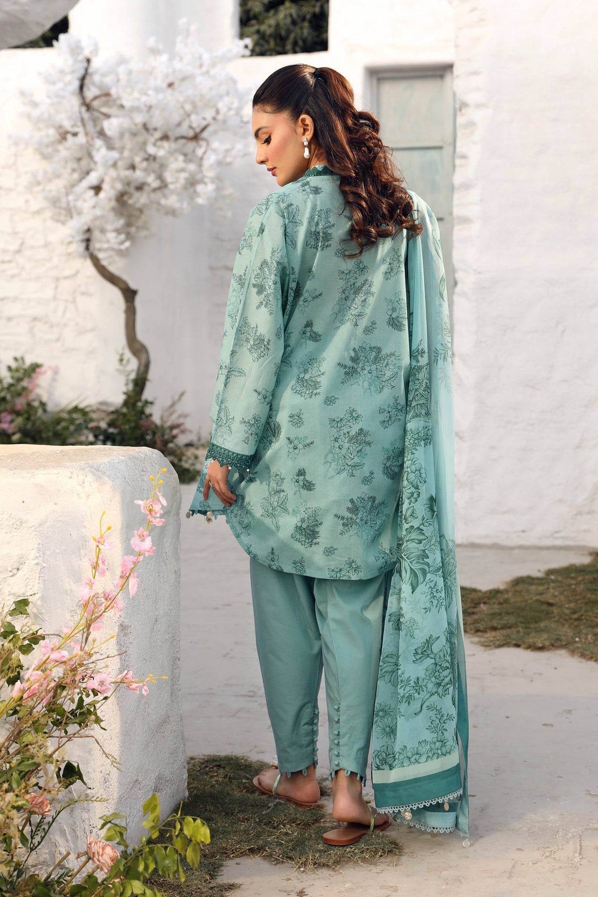 Maria B | M Basic Summer Lawn 25 | MB-CUS25-708B by Maria Faisal - Registered Vendor of : Maria B - type : Ladies Clothes - 100% original wedding dresses