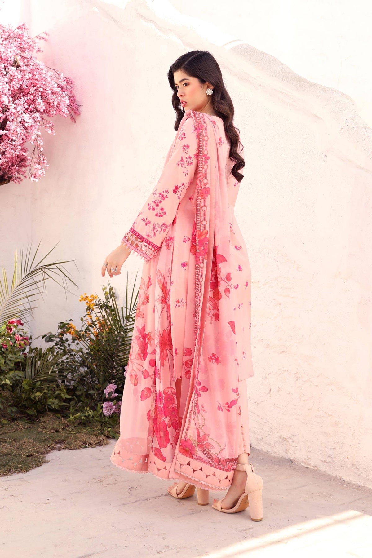 Maria B | M Basic Summer Lawn 25 | MB-CUS25-709A by Maria Faisal - Registered Vendor of : Maria B - type : Ladies Clothes - 100% original wedding dresses