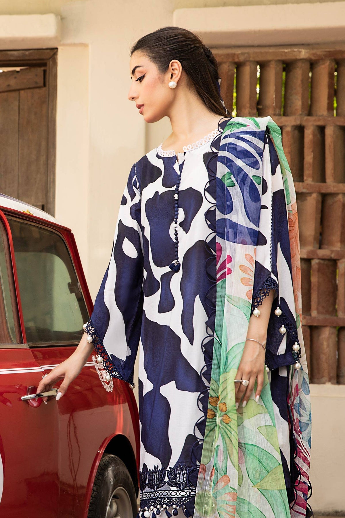 Maria B | Eid Basic Lawn | MB-CUS25-905B by Maria Faisal - Registered Vendor of : Maria B - type : Ladies Clothes - 100% original wedding dresses