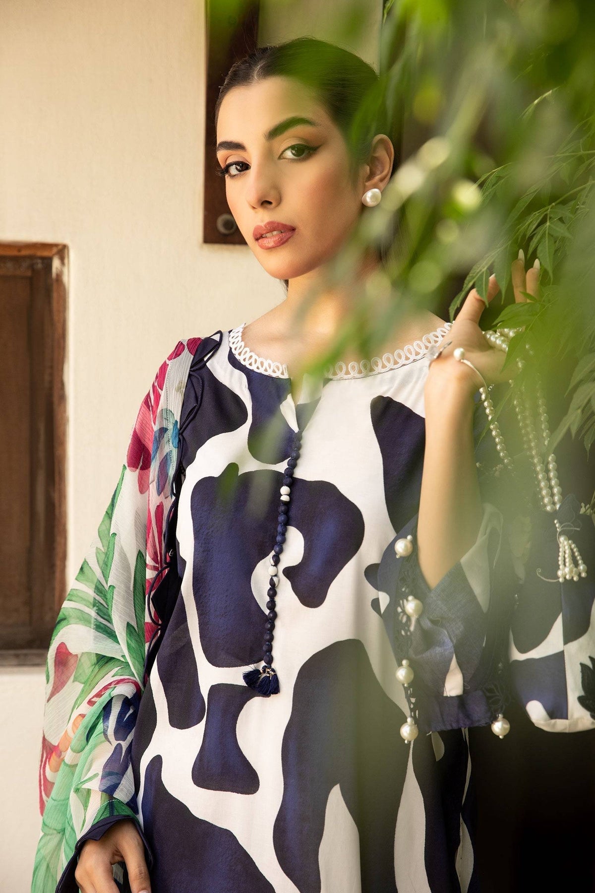 Maria B | Eid Basic Lawn | MB-CUS25-905B by Maria Faisal - Registered Vendor of : Maria B - type : Ladies Clothes - 100% original wedding dresses