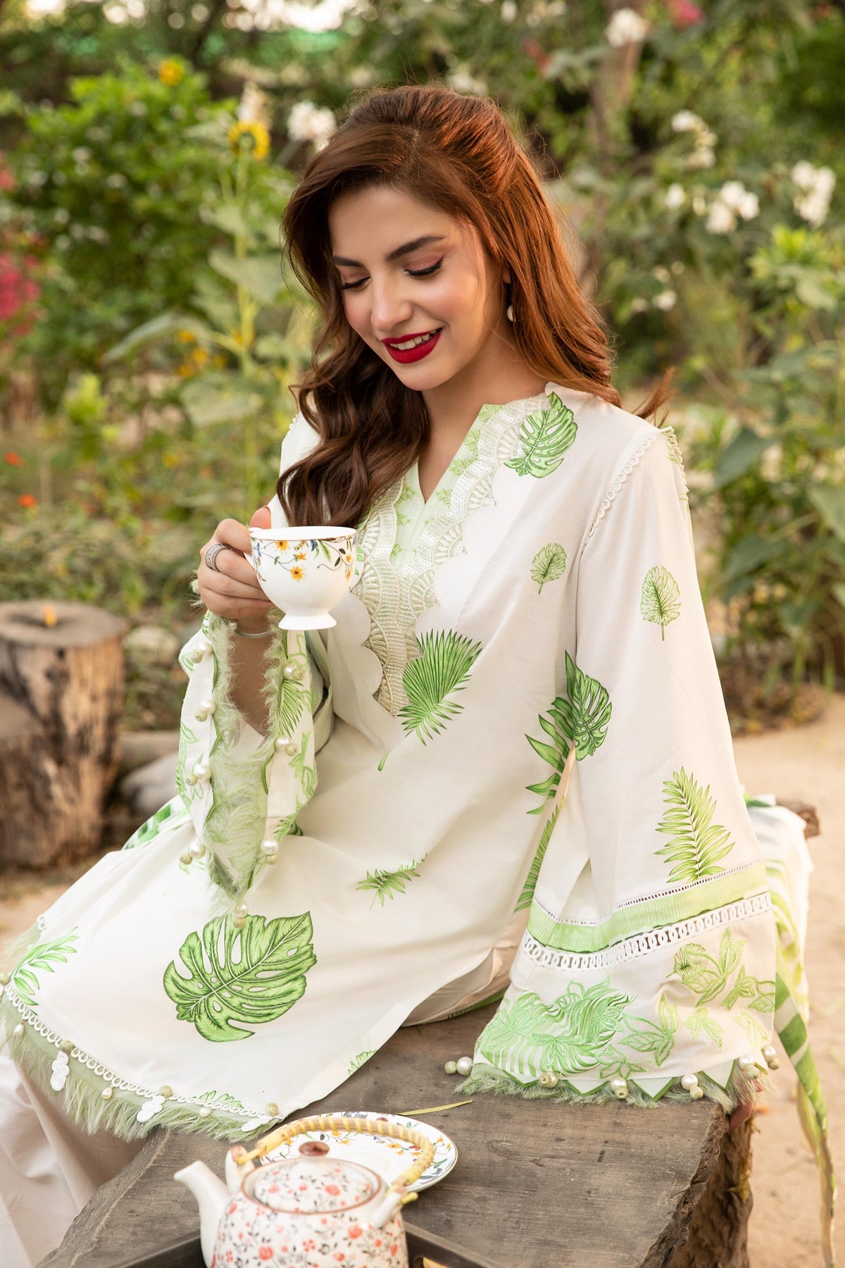 Maria B | Eid Basic Lawn | MB-CUS25-906B by Maria Faisal - Registered Vendor of : Maria B - type : Ladies Clothes - 100% original wedding dresses