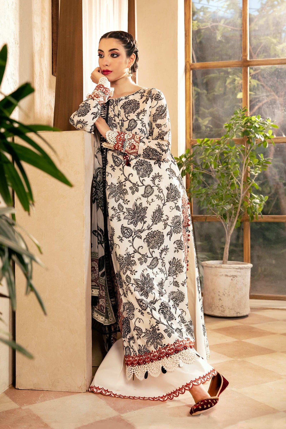 Maria B | Eid Basic Lawn | MB-CUS25-909A by Maria Faisal - Registered Vendor of : Maria B - type : Ladies Clothes - 100% original wedding dresses