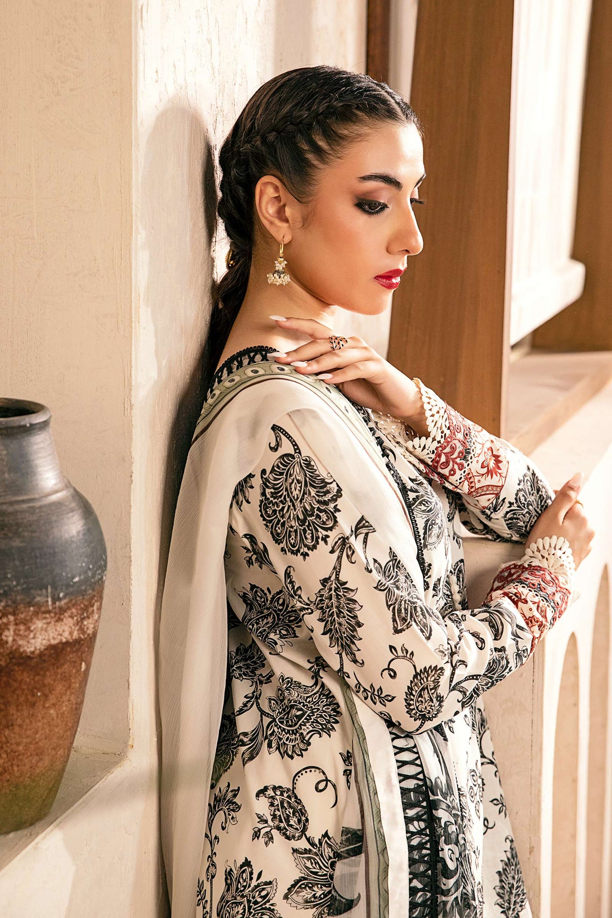 Maria B | Eid Basic Lawn | MB-CUS25-909A by Maria Faisal - Registered Vendor of : Maria B - type : Ladies Clothes - 100% original wedding dresses