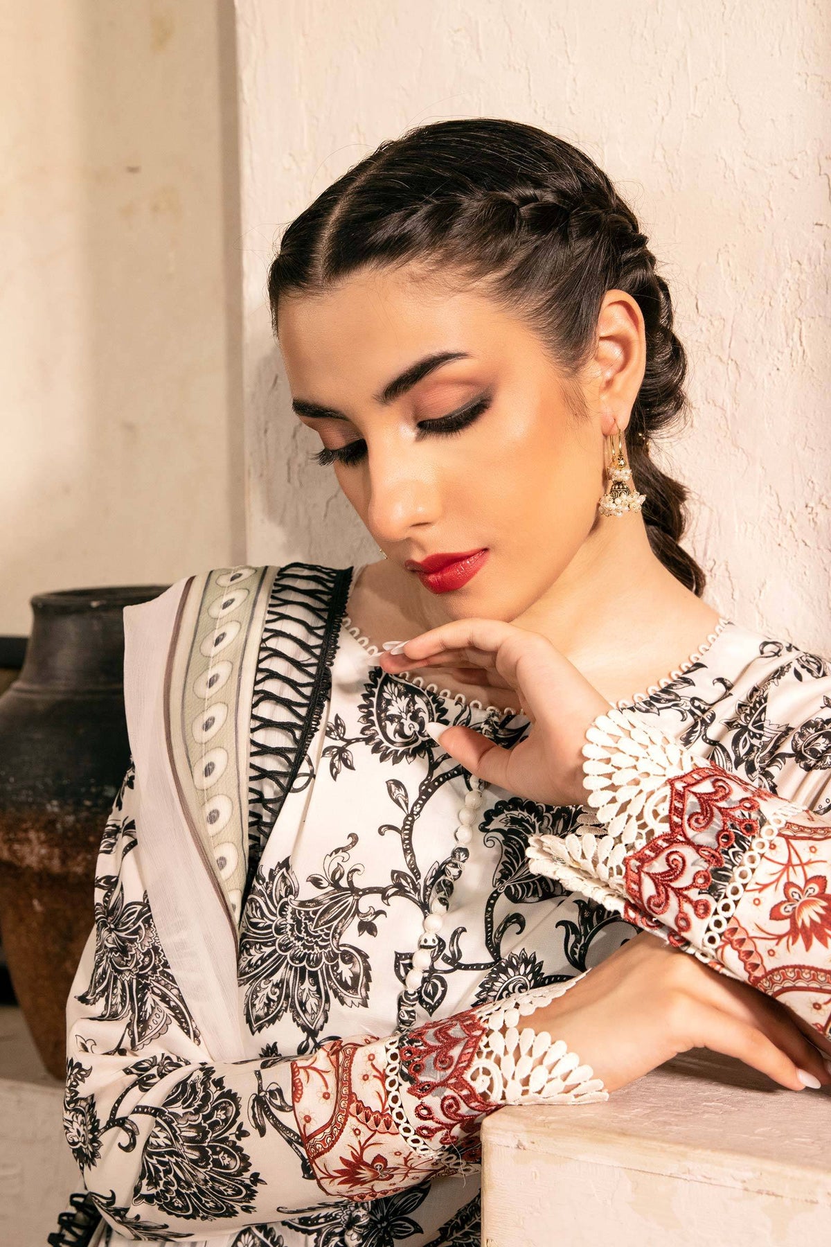 Maria B | Eid Basic Lawn | MB-CUS25-909A by Maria Faisal - Registered Vendor of : Maria B - type : Ladies Clothes - 100% original wedding dresses