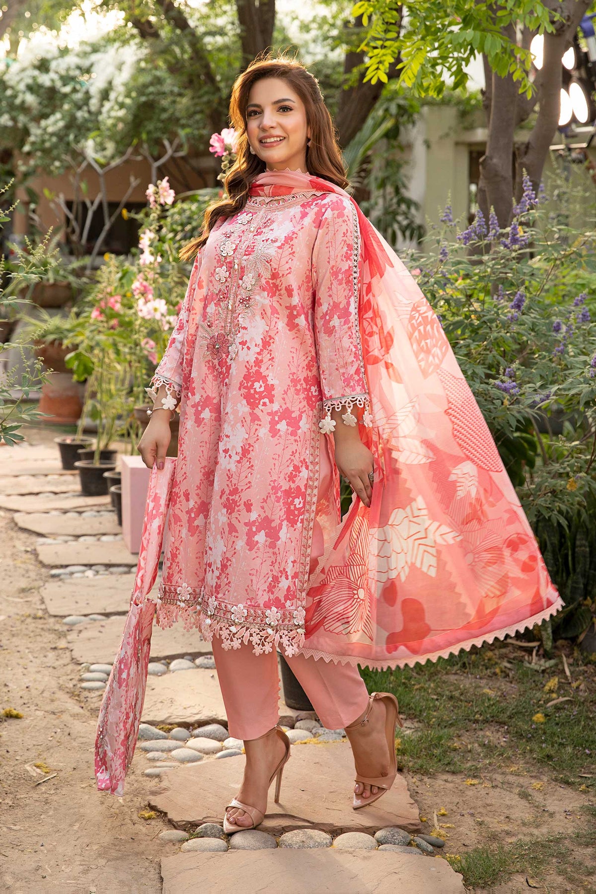 Maria B | Eid Basic Lawn | MB-CUS25-910B by Maria Faisal - Registered Vendor of : Maria B - type : Ladies Clothes - 100% original wedding dresses