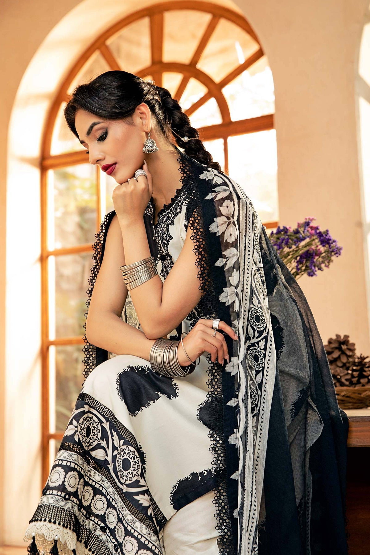 Maria B | Eid Basic Lawn | MB-CUS25-911B by Maria Faisal - Registered Vendor of : Maria B - type : Ladies Clothes - 100% original wedding dresses