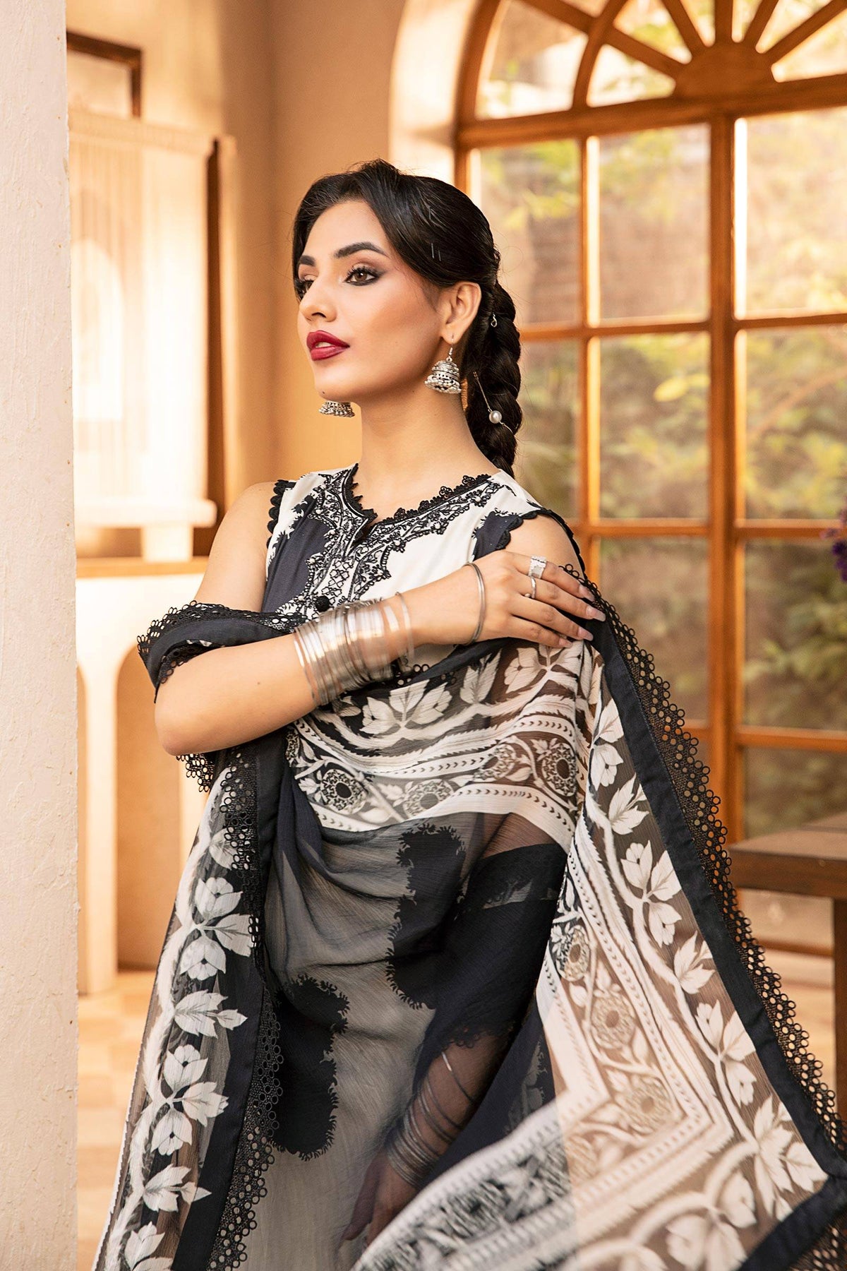 Maria B | Eid Basic Lawn | MB-CUS25-911B by Maria Faisal - Registered Vendor of : Maria B - type : Ladies Clothes - 100% original wedding dresses