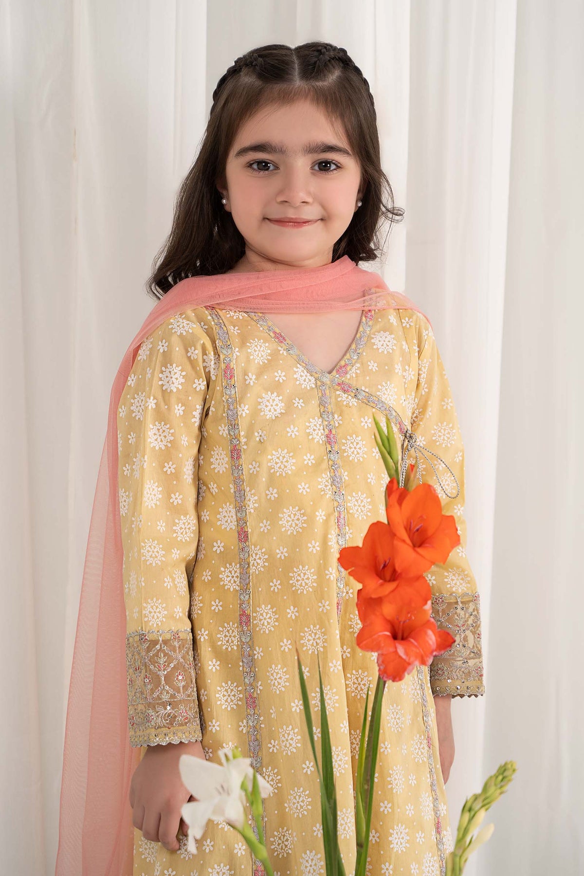 Maria B | 3 Piece Embroidered Lawn Suit | MKD-EF25-09 by Maria Faisal - Registered Vendor of : Maria B - type : Kids Clothes - 100% original wedding dresses