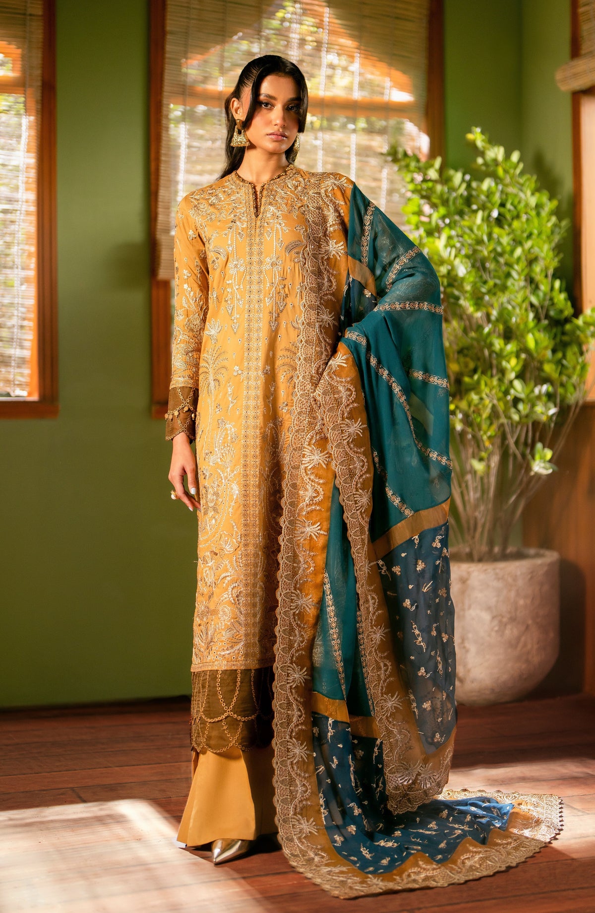 Maryum N Maria | Luxury Lawn 24 | Heba - Wedding Dress - Maria Faisal