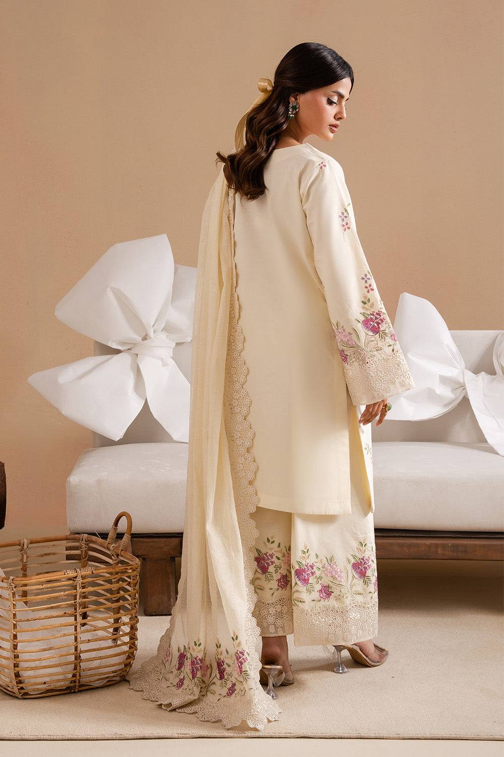 Maryum N Maria | Belle Pret | LIOREN - MS50170 by Maria Faisal - Registered Vendor of : Maryum N Maria - type : Ladies Clothes - 100% original wedding dresses