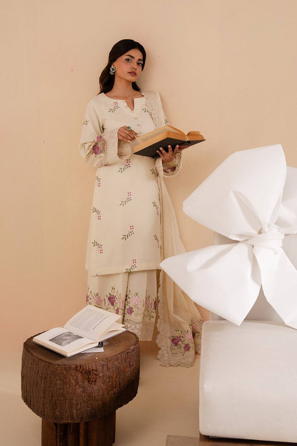 Maryum N Maria | Belle Pret | LIOREN - MS50170 by Maria Faisal - Registered Vendor of : Maryum N Maria - type : Ladies Clothes - 100% original wedding dresses