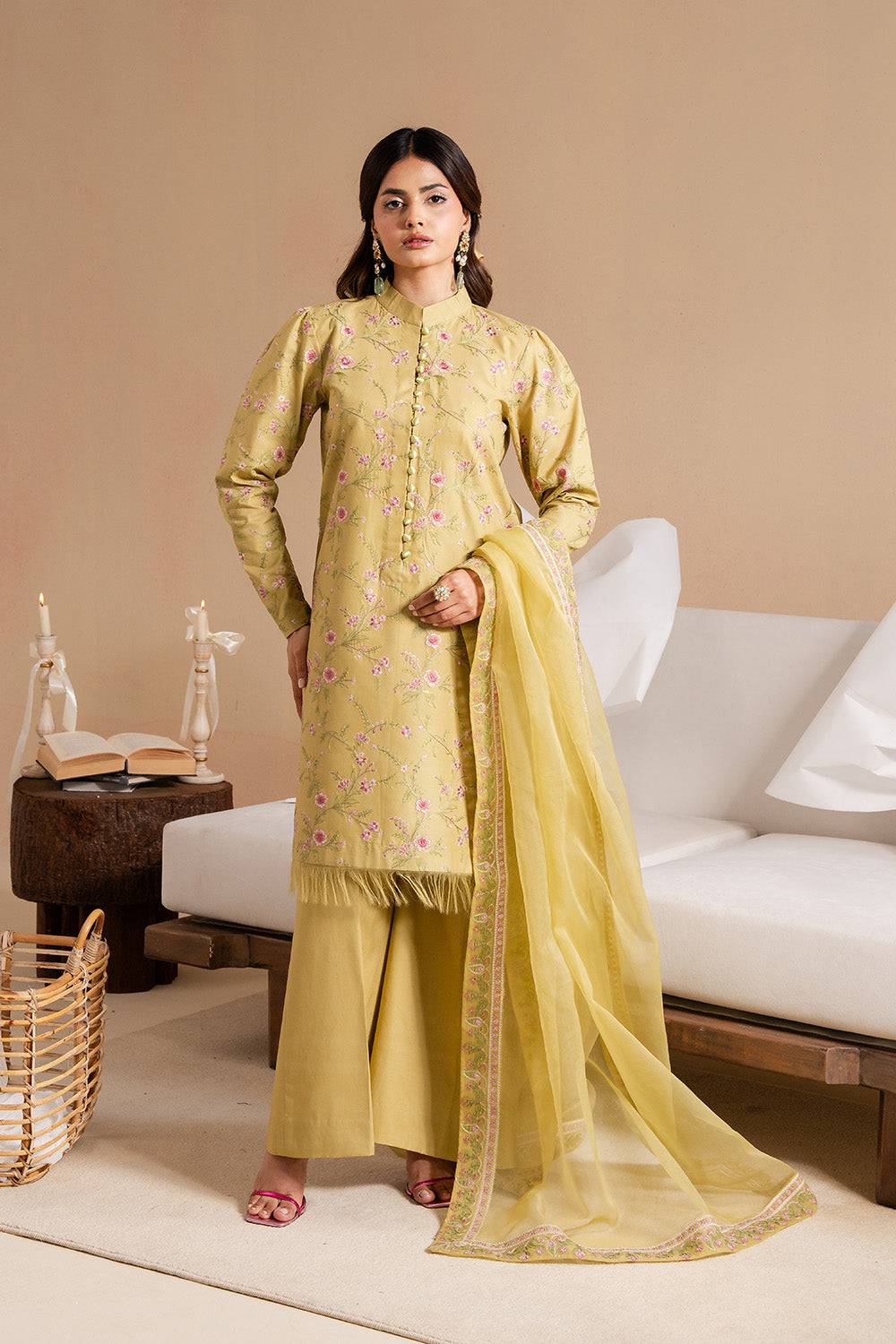 Maryum N Maria | Belle Pret | FEMI - MS50179 by Maria Faisal - Registered Vendor of : Maryum N Maria - type : Ladies Clothes - 100% original wedding dresses