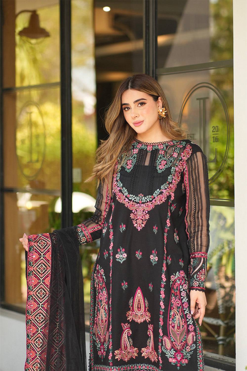 Maryam N Maria | Koel 25 | ÁINE - MS50274 by Maria Faisal - Registered Vendor of : Maryam N Maria - type : Ladies Clothes - 100% original wedding dresses