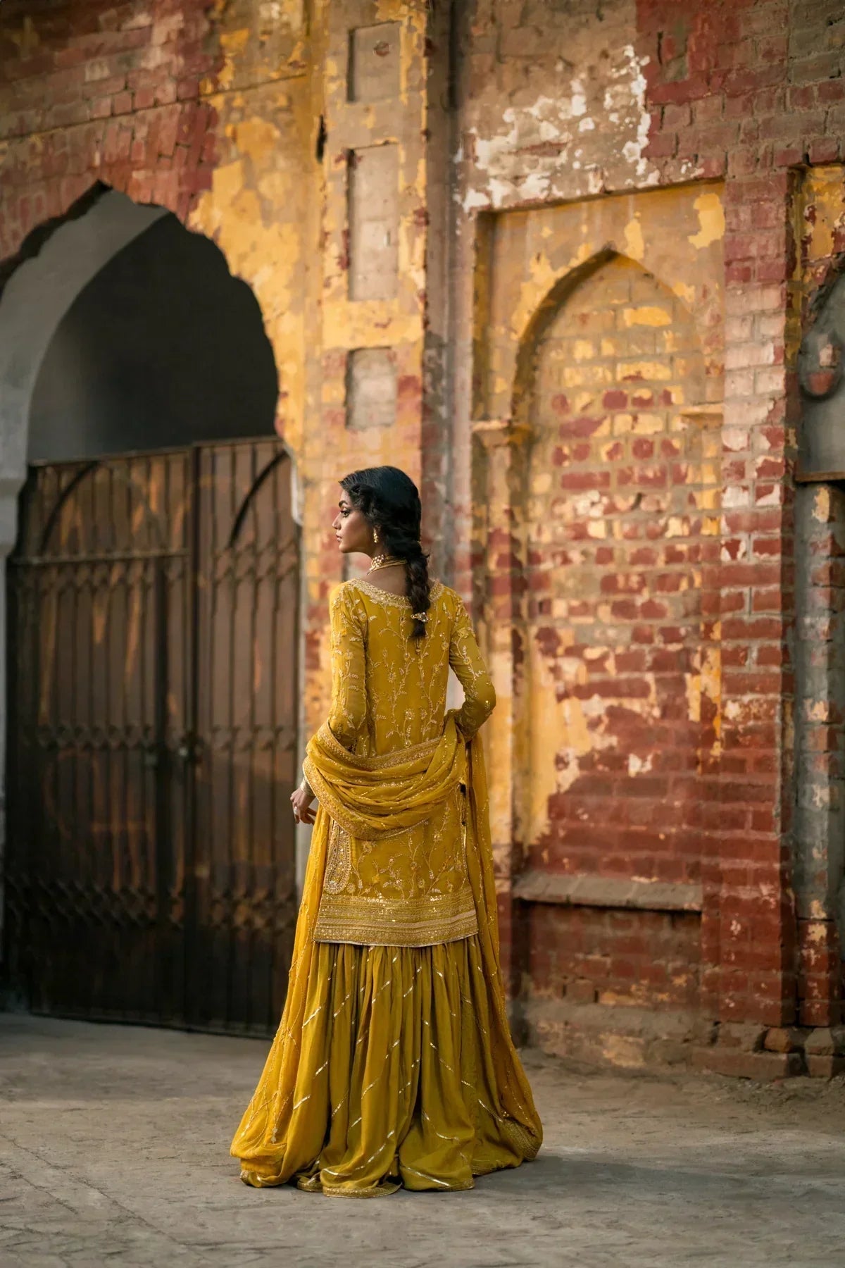 Erum Khan | Mannat Formals | Aatish