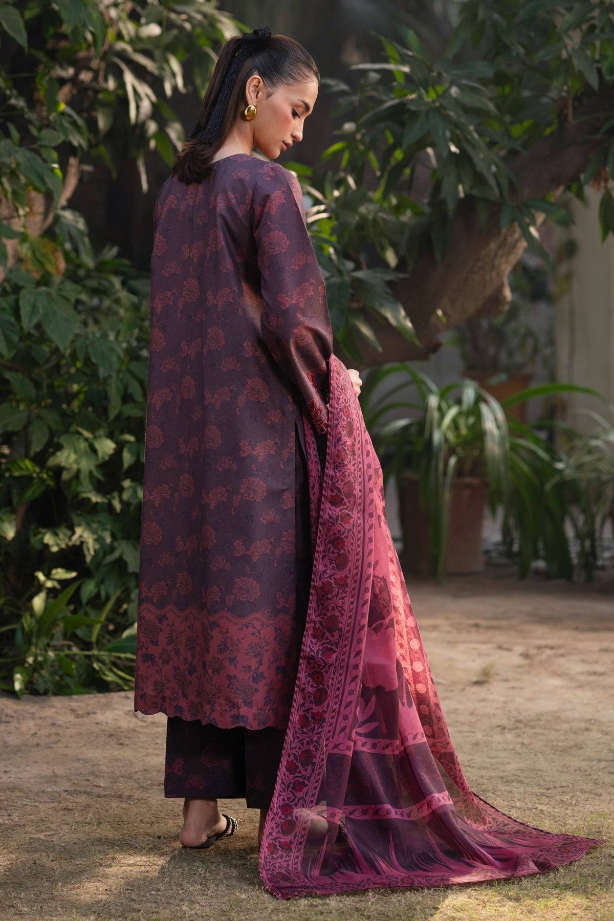 Xenia Formals | Summer Away 25 | ELLIS-B by Maria Faisal - Registered Vendor of : Xenia Formals - type : Ladies Clothes - 100% original wedding dresses