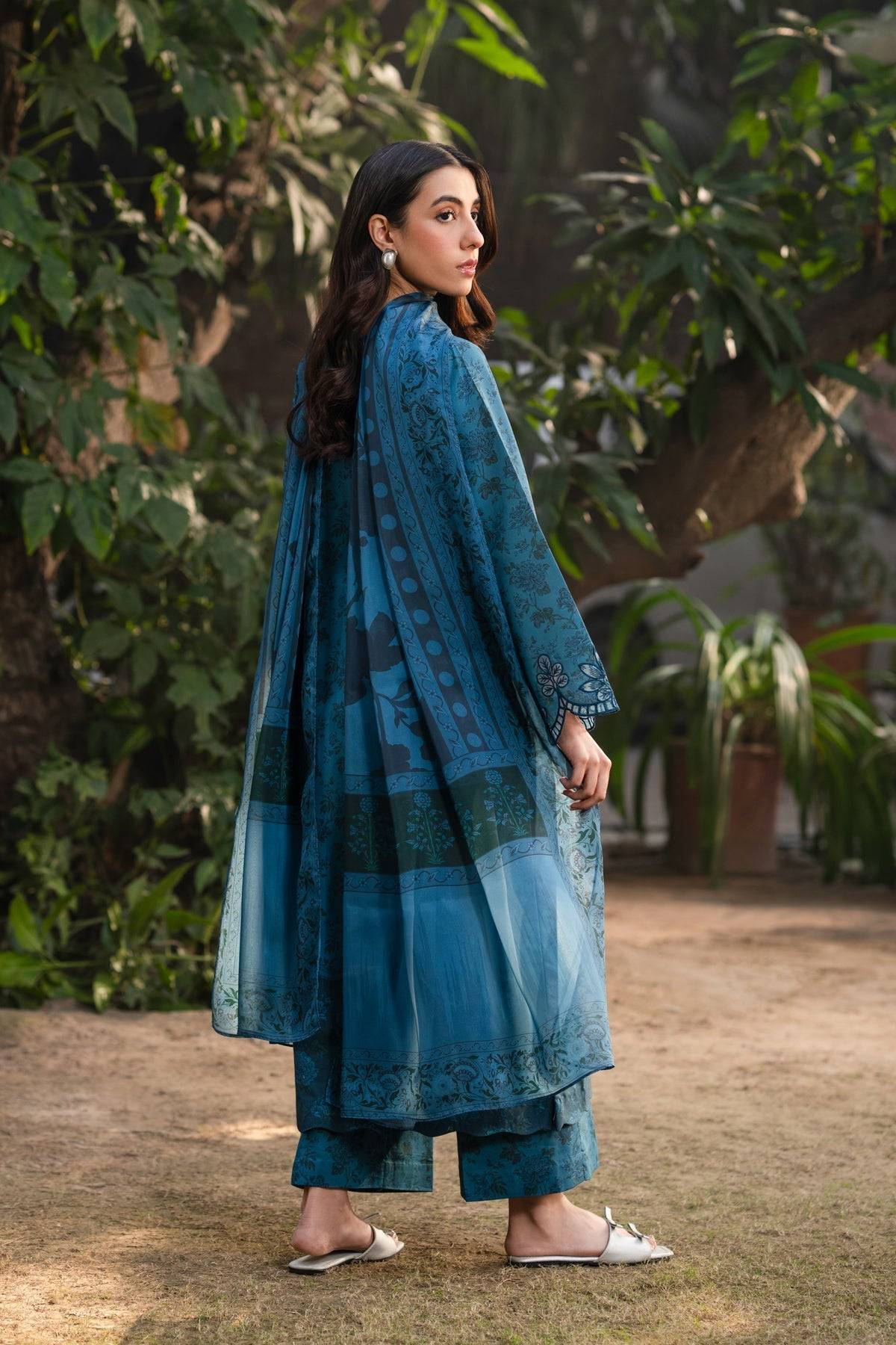Xenia Formals | Summer Away 25 | ELLIS-A by Maria Faisal - Registered Vendor of : Xenia Formals - type : Ladies Clothes - 100% original wedding dresses