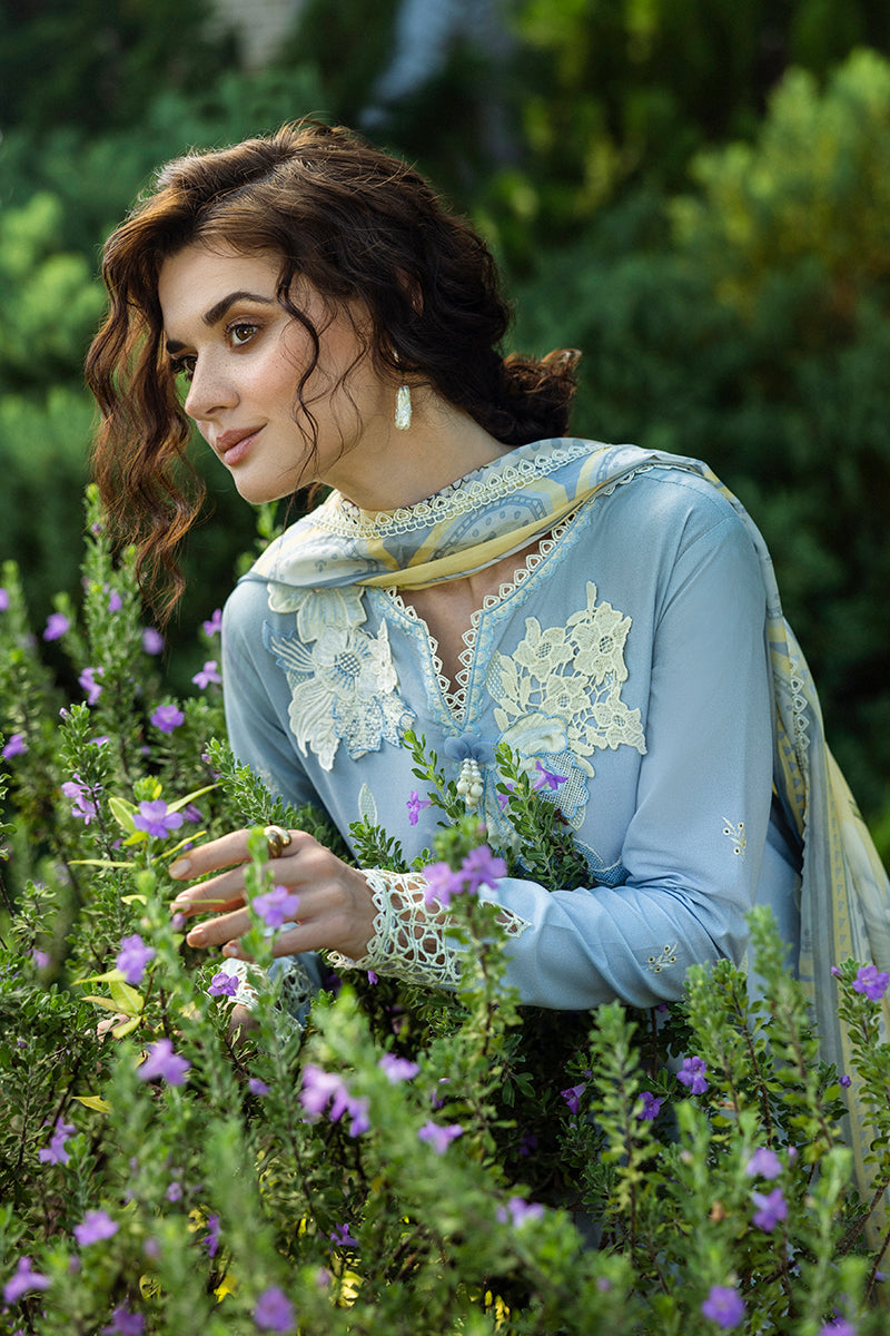 Mushq | Solace Ombre Chikankari | Intesa by Maria Faisal - Registered Vendor of : Mushq - type : Ladies Clothes - 100% original wedding dresses