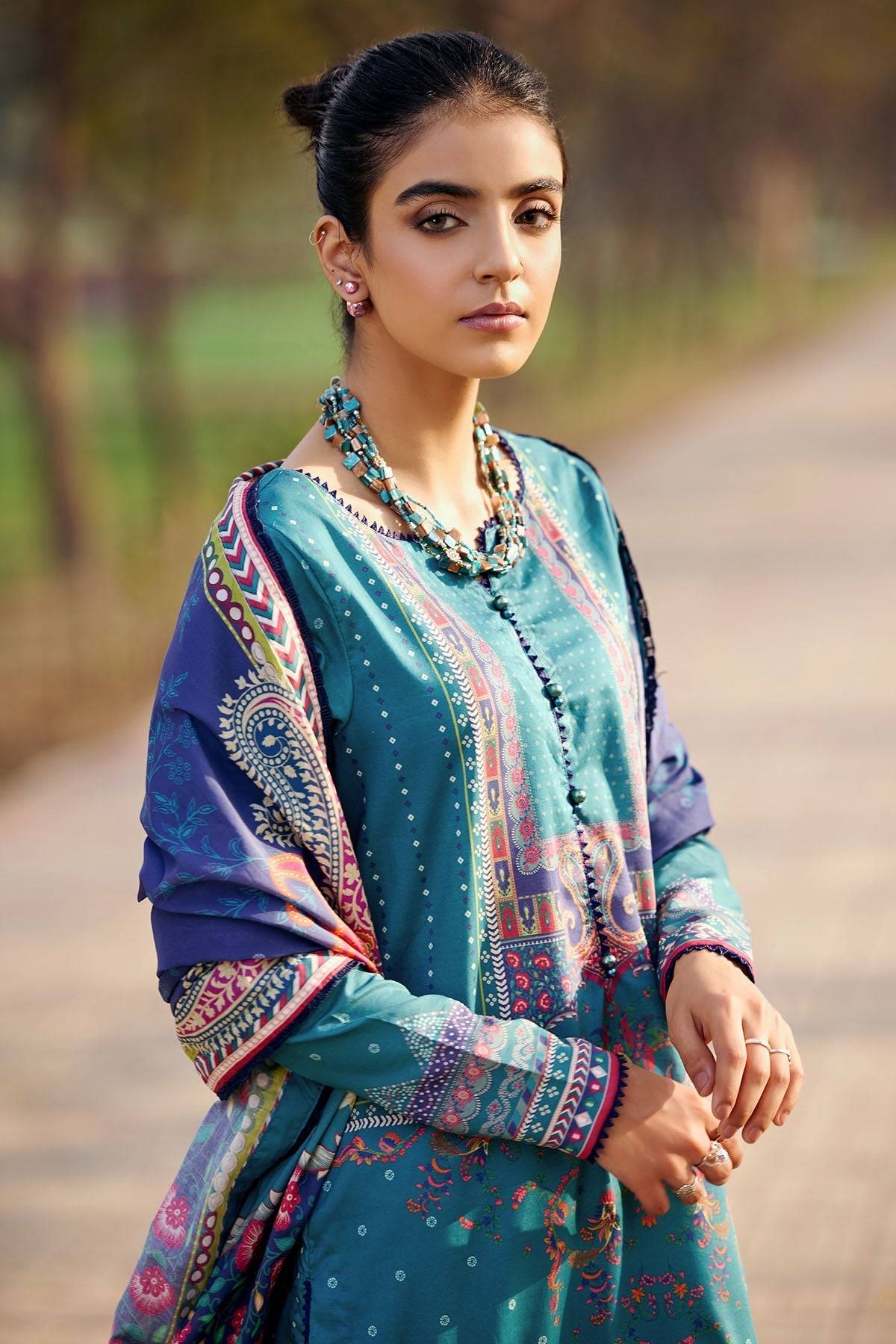 Motifz | Umang Lawn | 3556-SENA by Maria Faisal - Registered Vendor of : Motifz - type : Ladies Clothes - 100% original wedding dresses