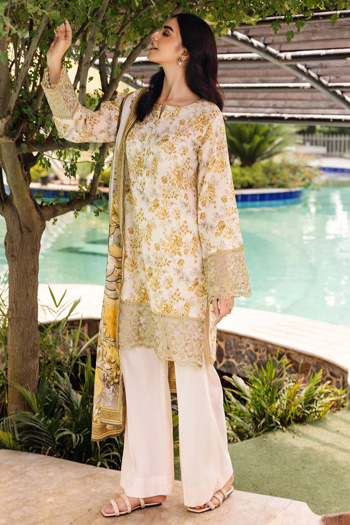 Motifz | Umang Lawn | 4898-SOFIA by Maria Faisal - Registered Vendor of : Motifz - type : Ladies Clothes - 100% original wedding dresses