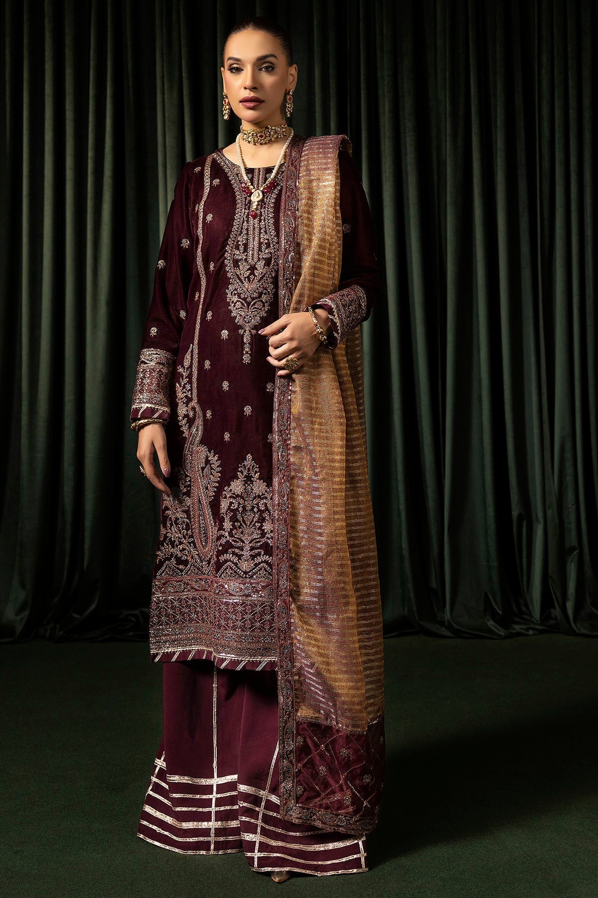 Motifz | Velvet Formals | 5096-DAISHA - Ladies Clothes - Maria Faisal