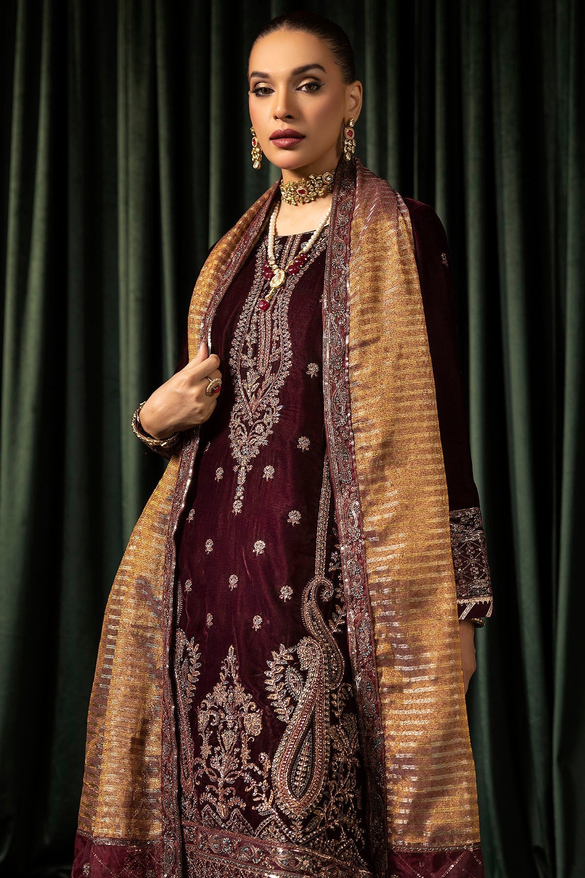 Motifz | Velvet Formals | 5096-DAISHA - Ladies Clothes - Maria Faisal