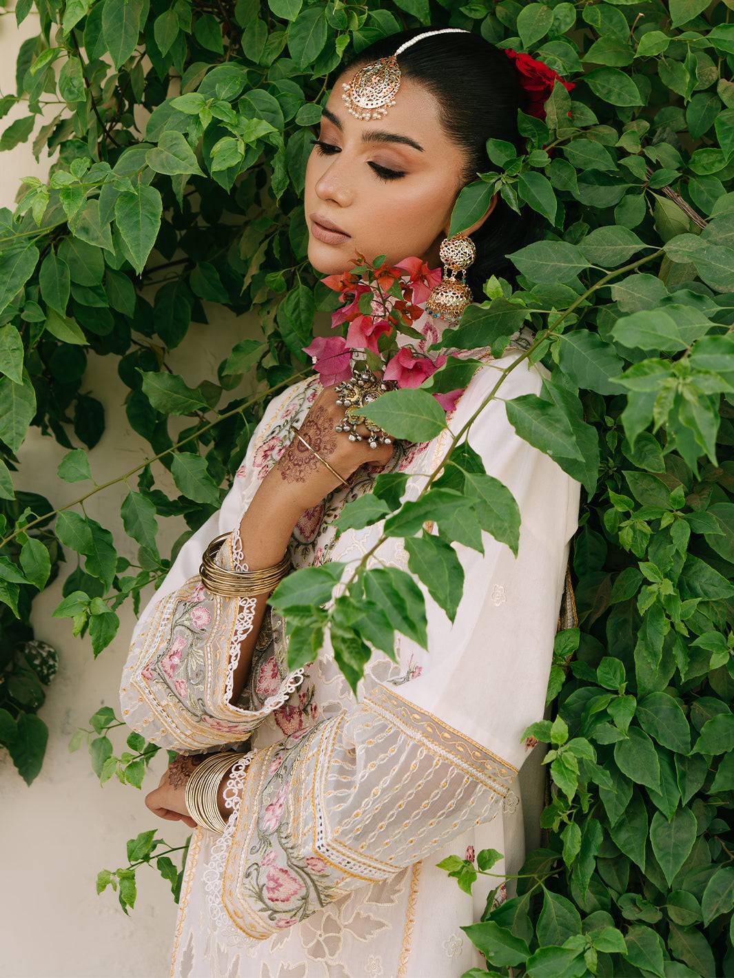 Mahnur | Shanaya Luxury Lawn 25 | Elnaz by Maria Faisal - Registered Vendor of : Mahnur - type : Ladies Clothes - 100% original wedding dresses