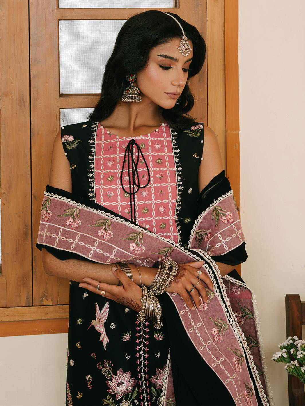 Mahnur | Shanaya Luxury Lawn 25 | Zarina by Maria Faisal - Registered Vendor of : Mahnur - type : Ladies Clothes - 100% original wedding dresses
