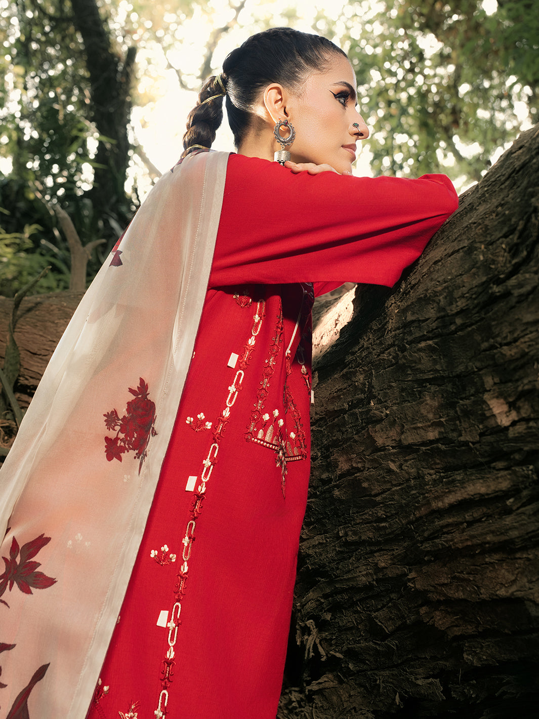 Hemstitch | The Garden Lawn | Midnight Rose - Ladies Clothes - Maria Faisal