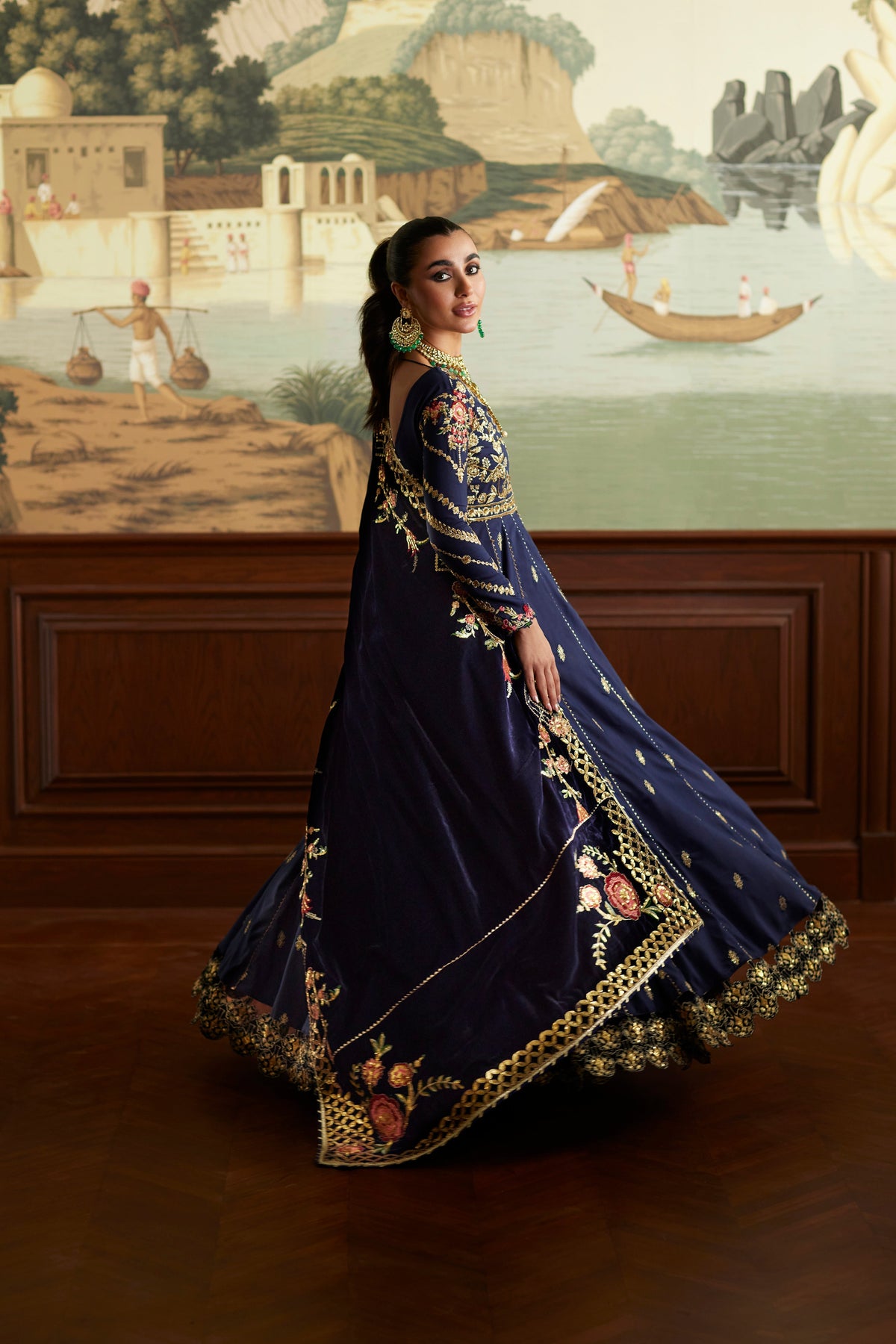 Mina Hassan | Velvet Luxe |  Raniya - Ladies Clothes - Maria Faisal