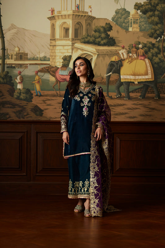 Mina Hassan | Velvet Luxe |  Amani - Ladies Clothes - Maria Faisal