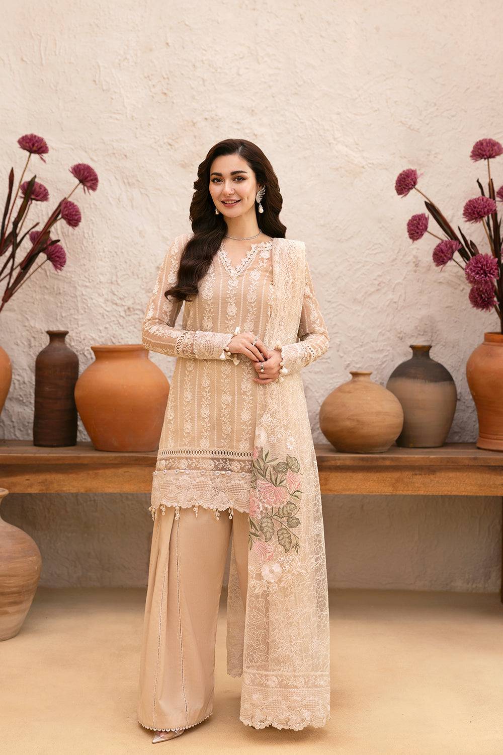 Saira Rizwan | Luxury Lawn 25 | MADONNA-SRL25-08 by Maria Faisal - Registered Vendor of : Saira Rizwan - type : Ladies Clothes - 100% original wedding dresses