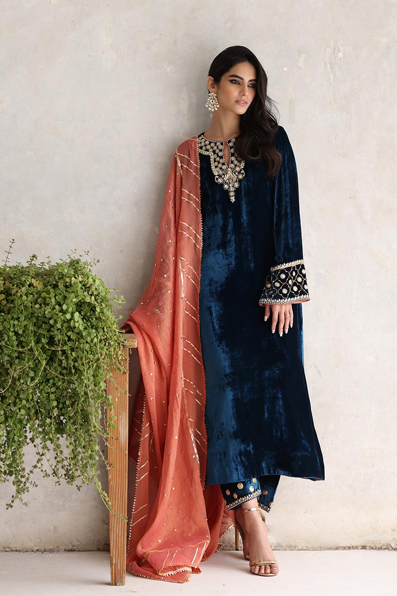 Sana Abbas | Velvet Formals | NINA - Ladies Clothes - Maria Faisal