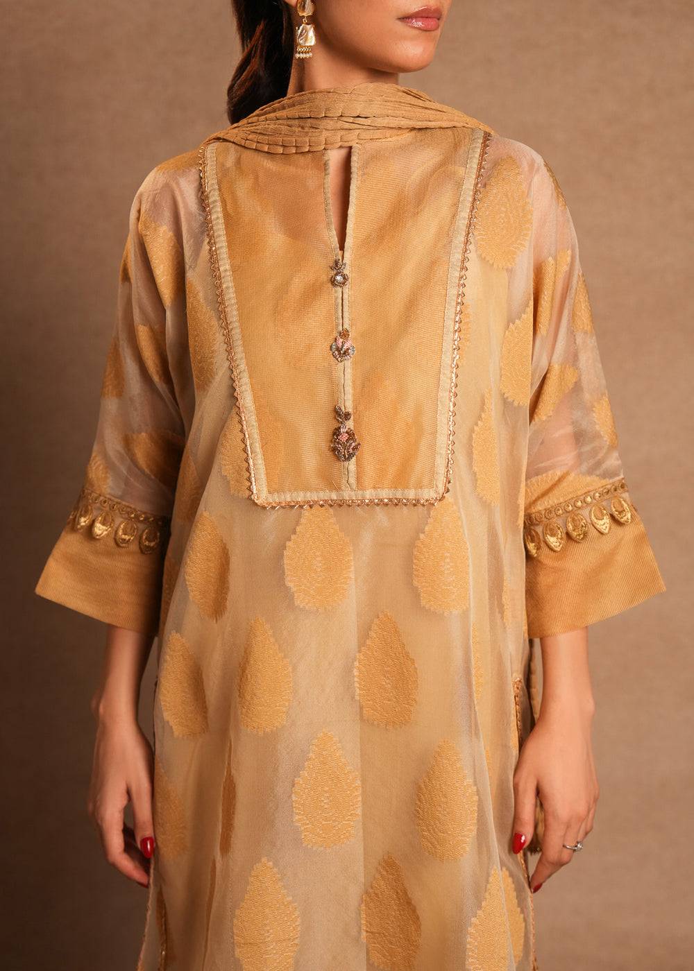 Laj | Festive Eid 25 | PRT-008 by Maria Faisal - Registered Vendor of : Laj - type : Ladies Clothes - 100% original wedding dresses