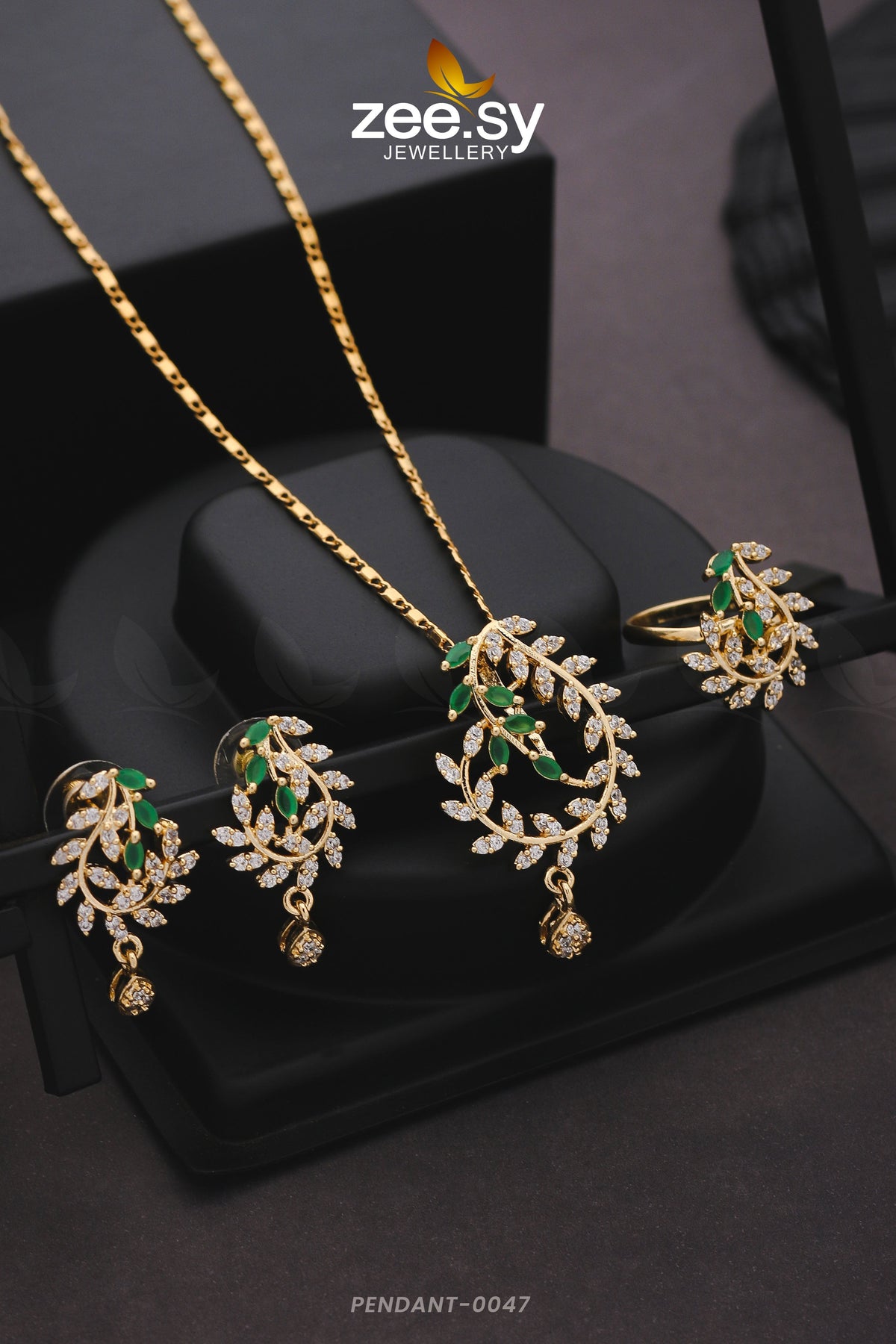 Pendant-0047 - Pendant 