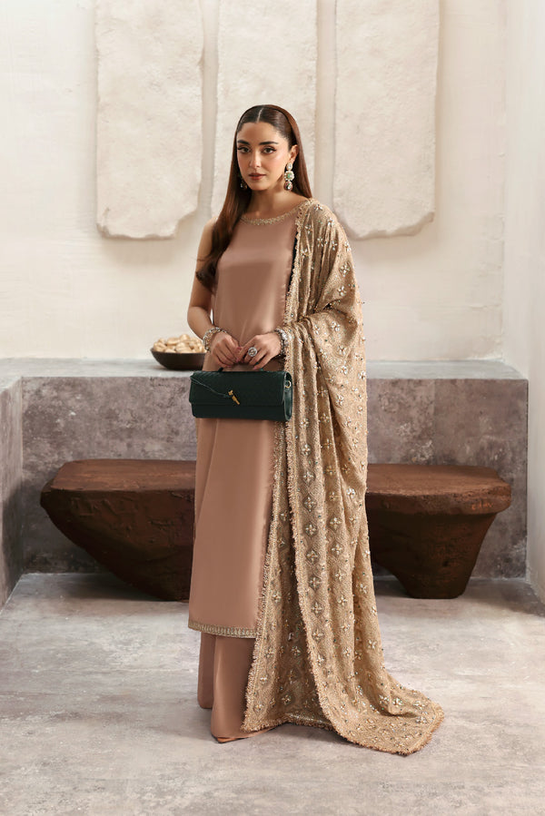 Vanya | Revuse Wedding Formals | RV-07 - Ladies Clothes - Maria Faisal