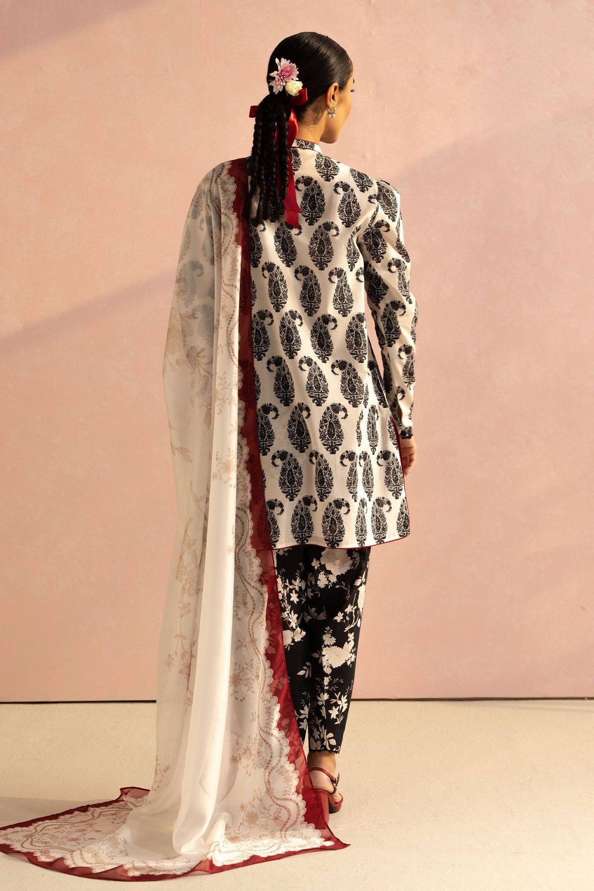 Zara Shahjahan | Coco Prints 25 | Paisley-6A by Maria Faisal - Registered Vendor of : Zara Shahjahan - type : Ladies Clothes - 100% original wedding dresses