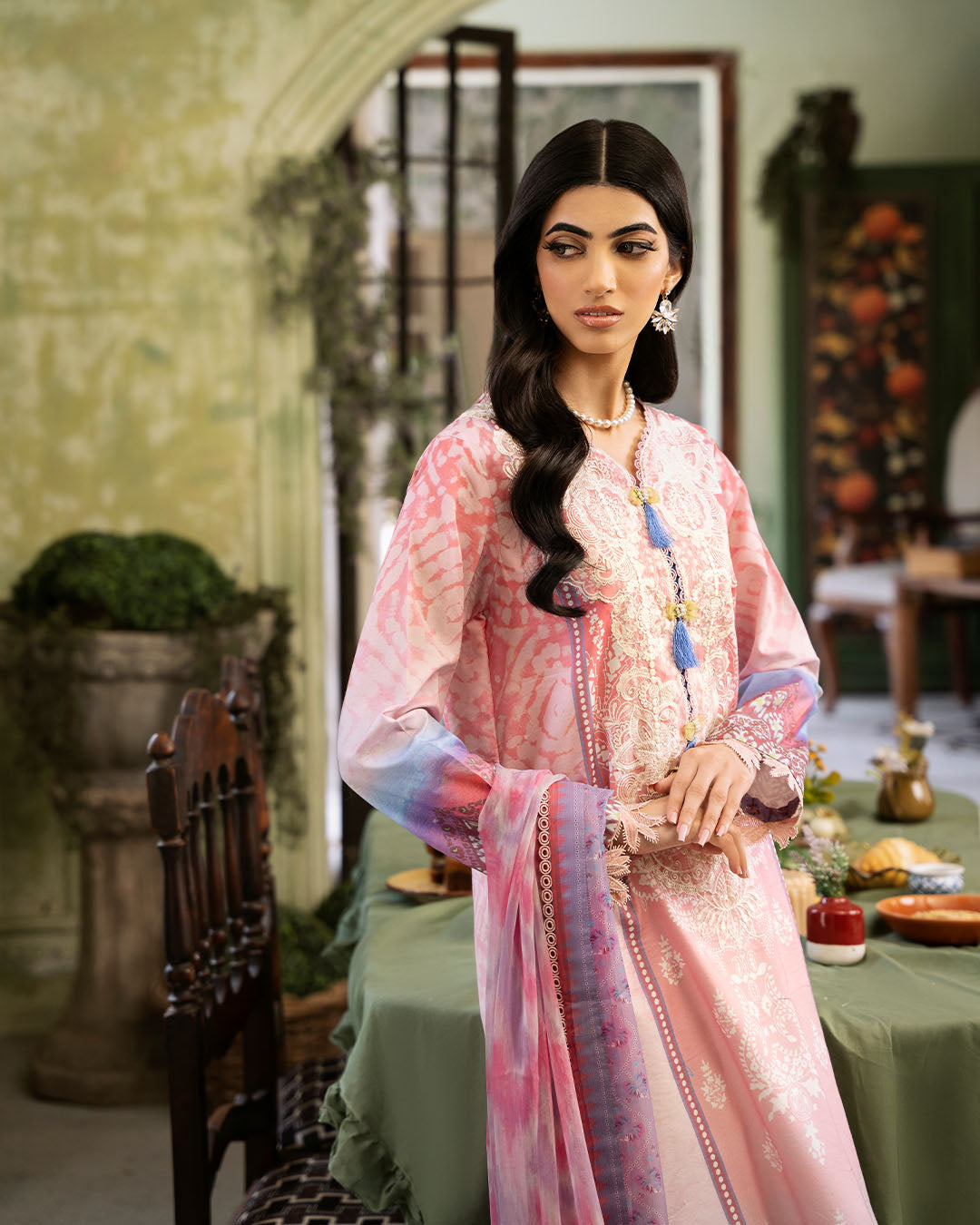 Roheenaz | Flora Printed Lawn | Amara - Ladies Clothes 