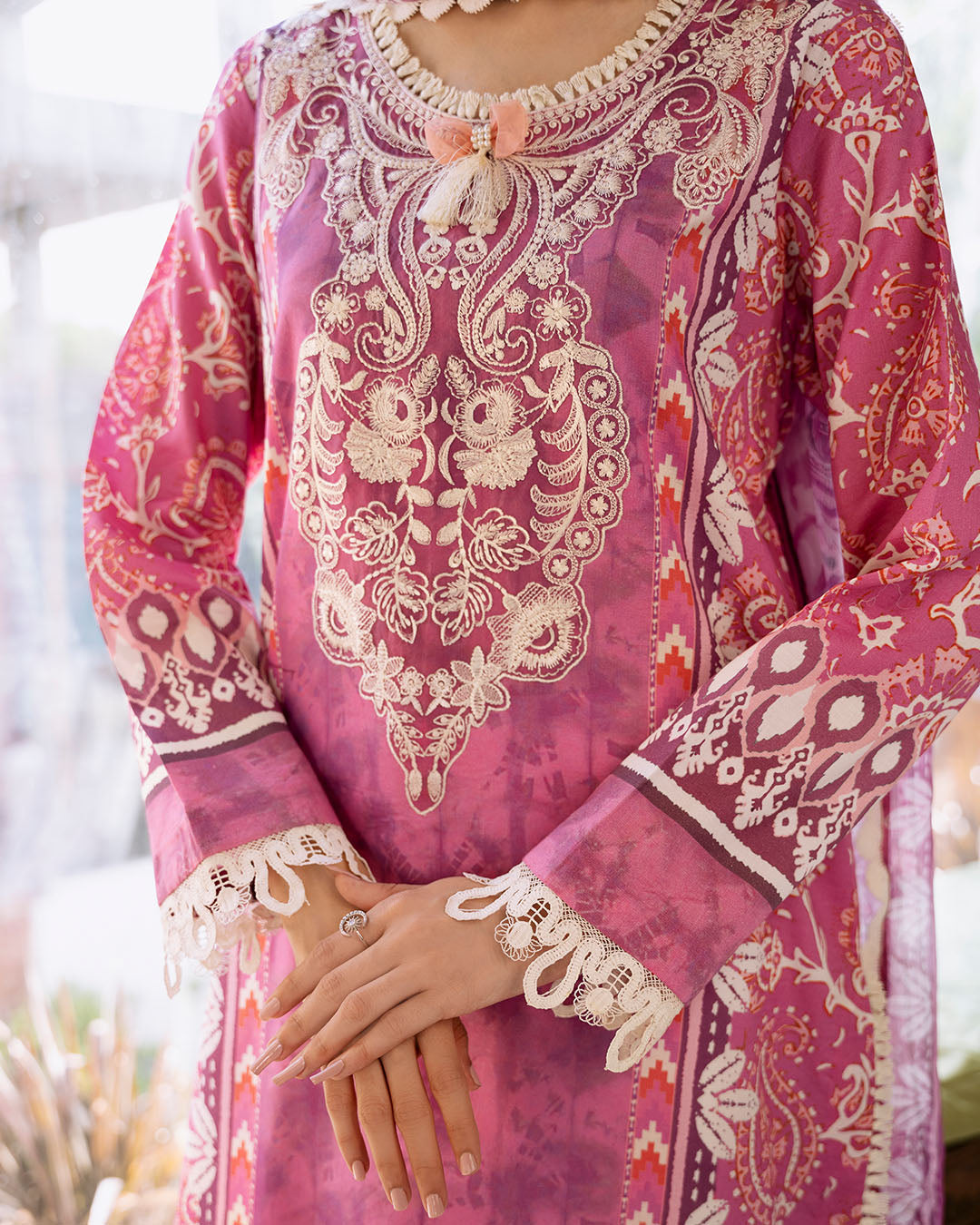 Roheenaz | Flora Printed Lawn | Amaranth - Ladies Clothes 
