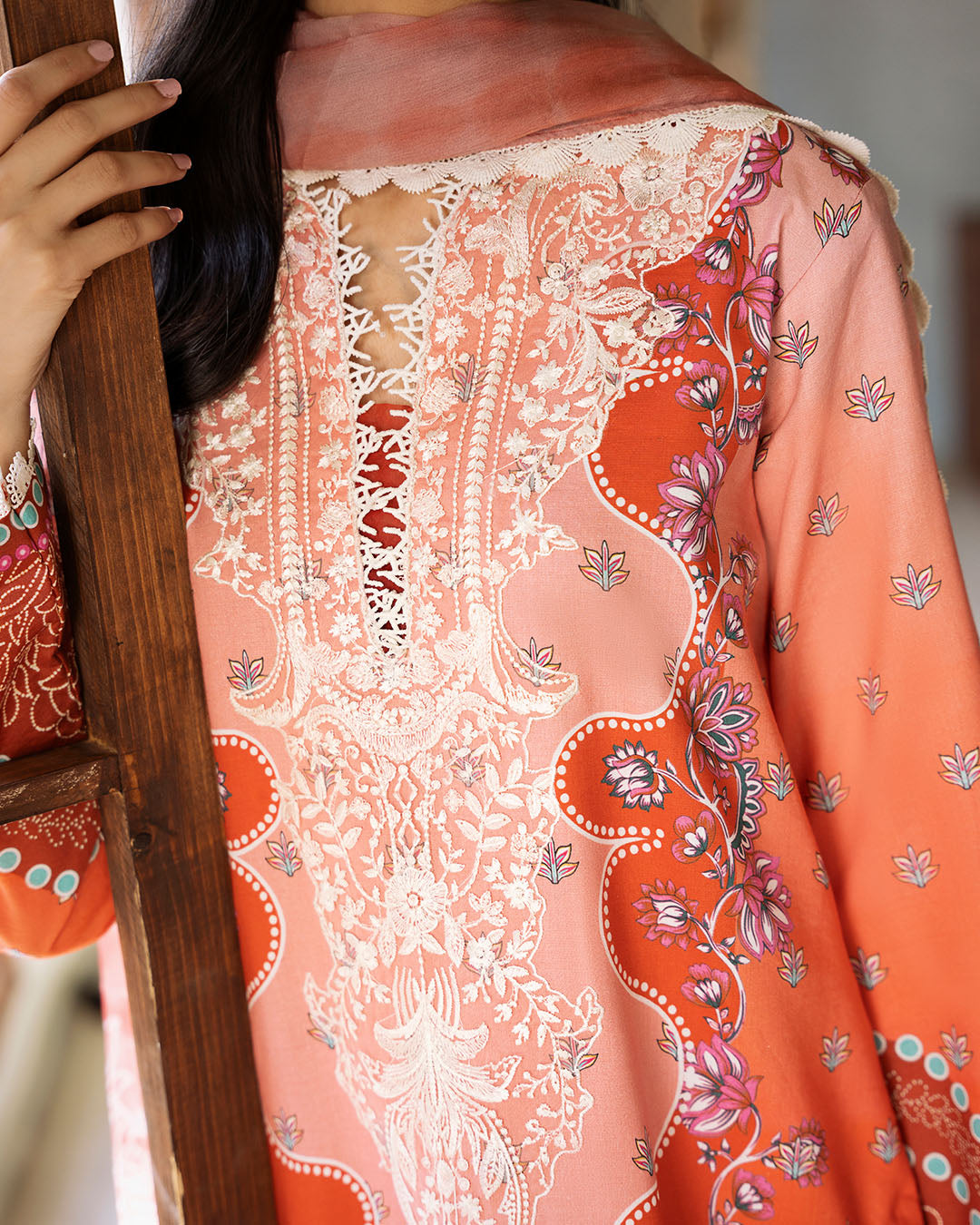Roheenaz | Flora Printed Lawn | Serenade - Luxury 