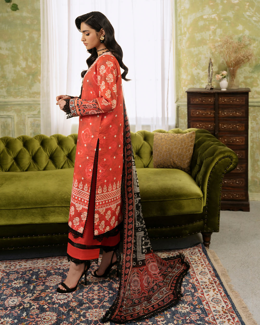 Roheenaz | Flora Printed Lawn | Solstice - Ladies Clothes 