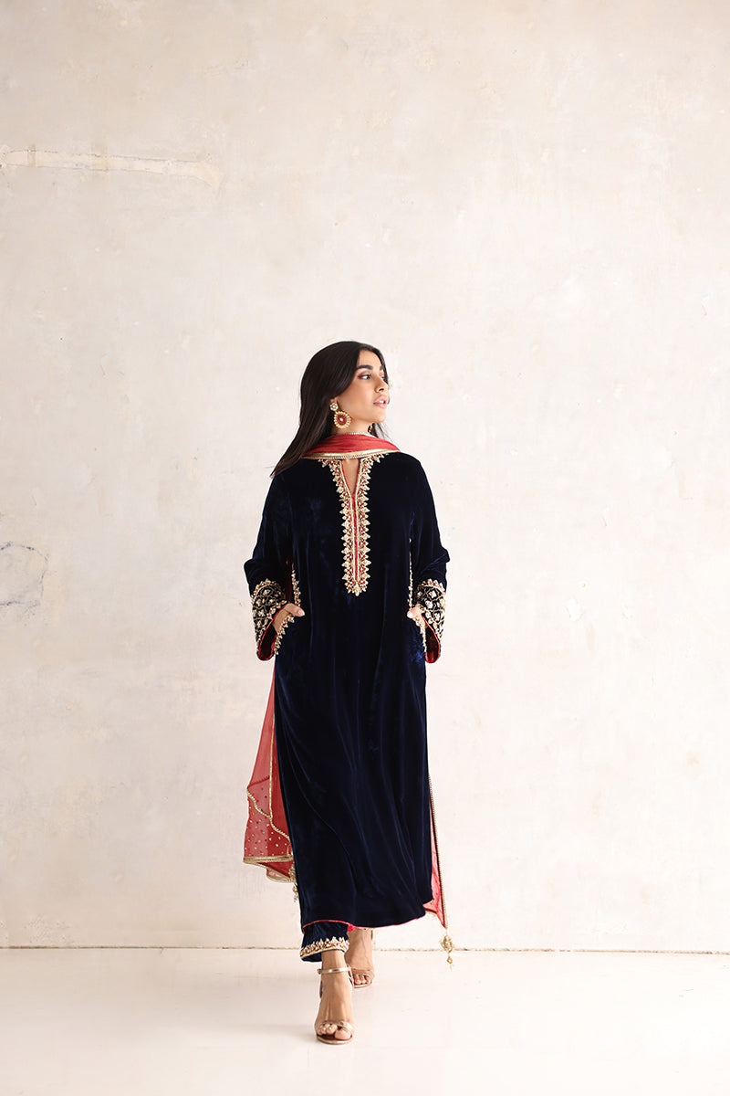 Sana Abbas | Velvet Formals | RAINA - Ladies Clothes - Maria Faisal