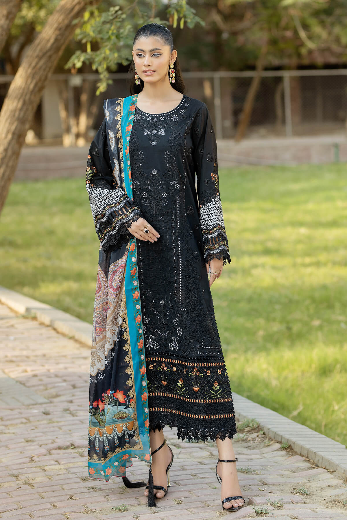 Imrozia Premium | Subah e Roshan | S.L 72 Jaanan - Designer Dress with Intricate embroidery and embellishments. Shop elegent wedding dress at Maria Faisal.