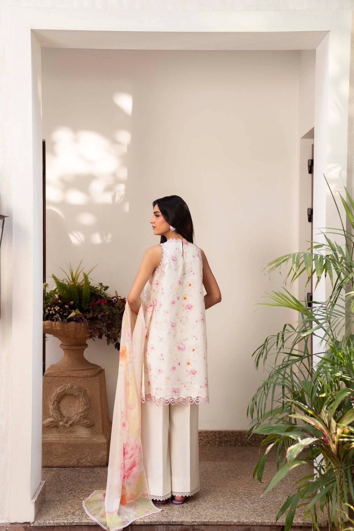 Sable Vogue | Lila Lawn 25 | SAL-04-25 by Maria Faisal - Registered Vendor of : Sable Vogue - type : Ladies Clothes - 100% original wedding dresses