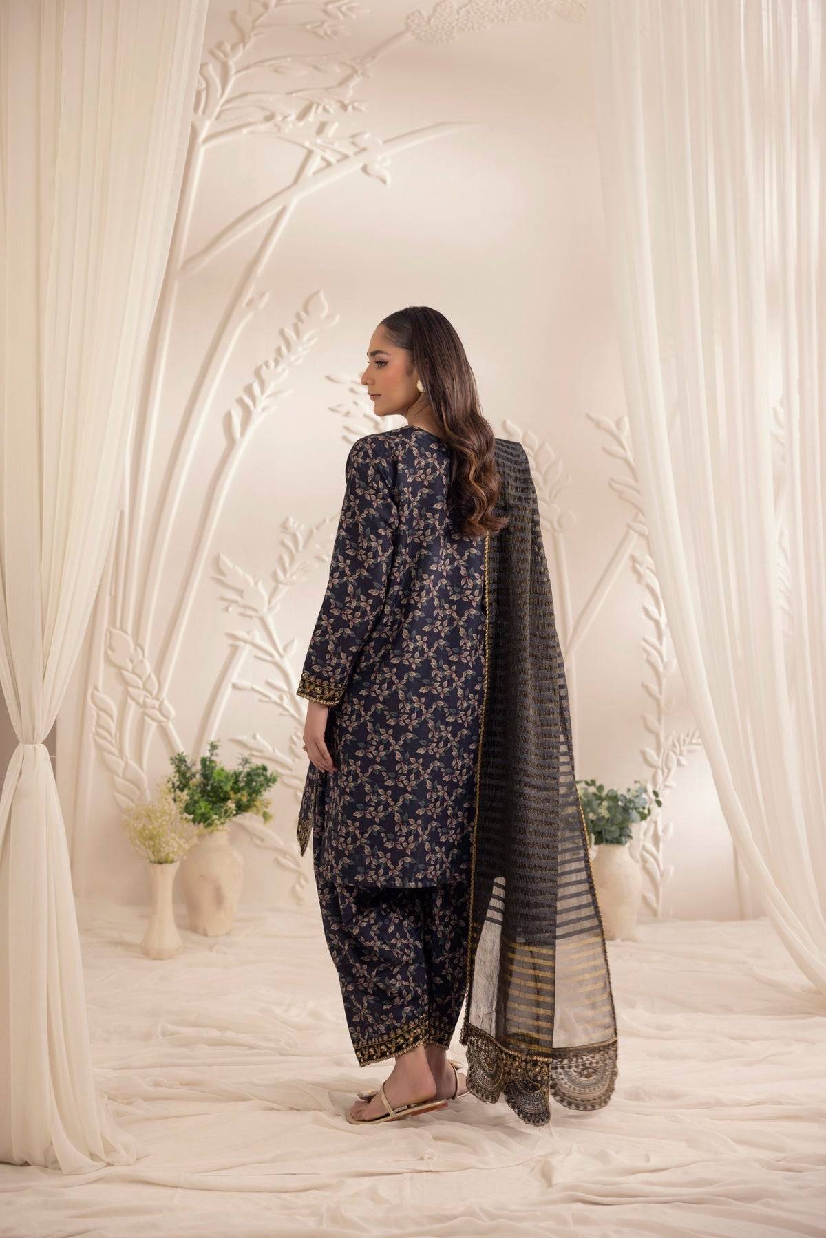 Mohagni | Tulip 25 | SPL-11 by Maria Faisal - Registered Vendor of : Mohagni - type : Ladies Clothes - 100% original wedding dresses